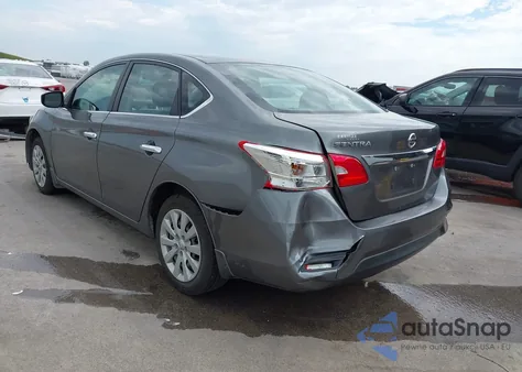 2017 Nissan Sentra S z USA, uszkodzony, nr VIN 3N1AB7AP5HY220788